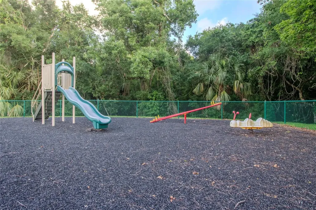3101 Lake Pine Way S Tarpon Springs FL 34688