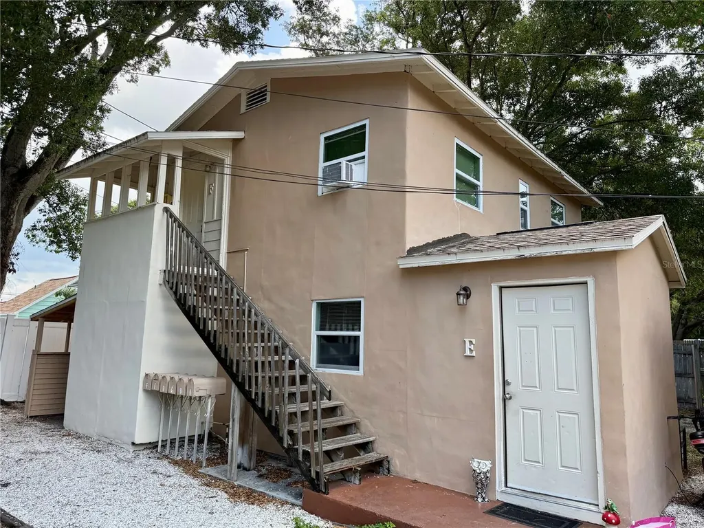 908 Beverly Avenue Largo FL 33770
