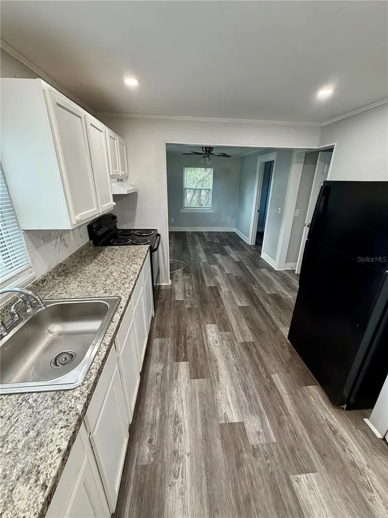 908 Beverly Avenue Largo FL 33770