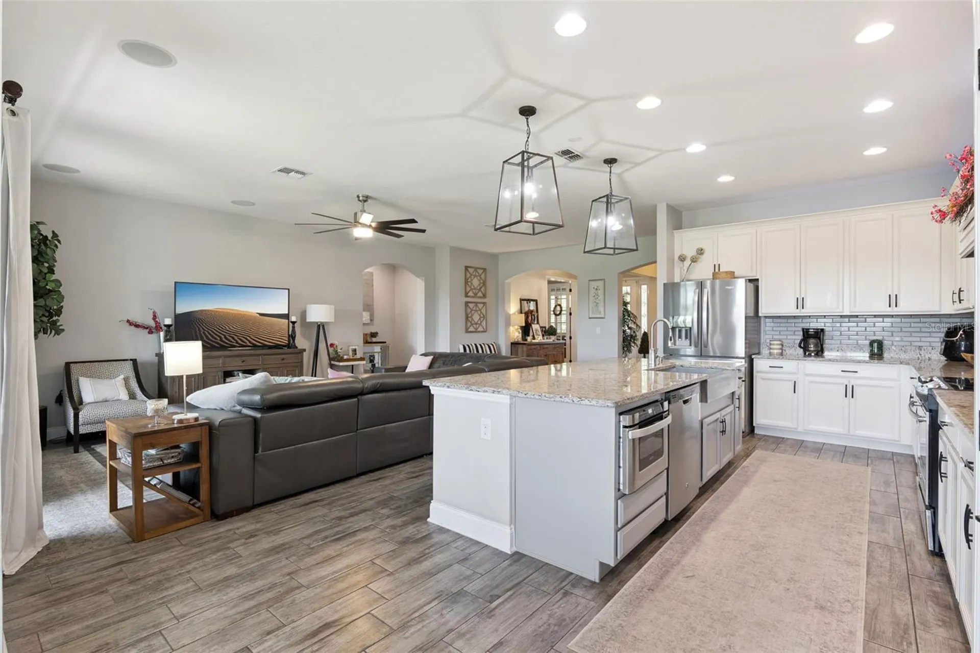 695 Lee Avenue Oviedo FL 32765