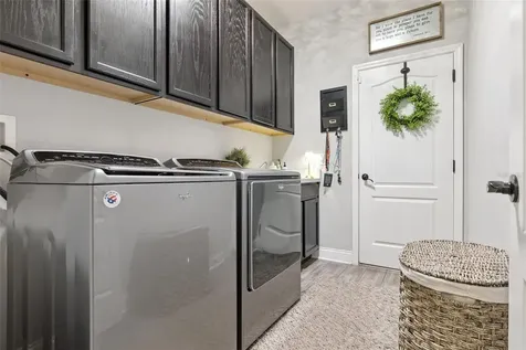 695 Lee Avenue Oviedo FL 32765