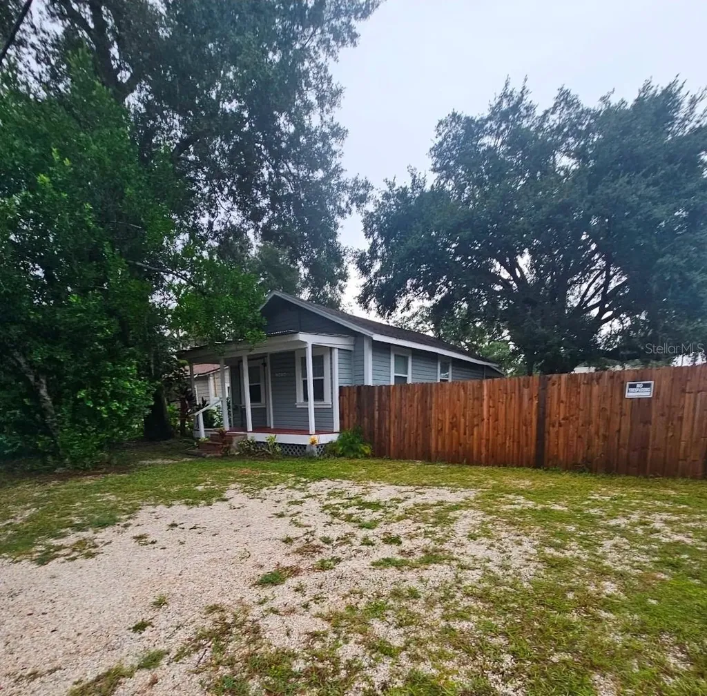 2634 E 26th Avenue Tampa FL 33605