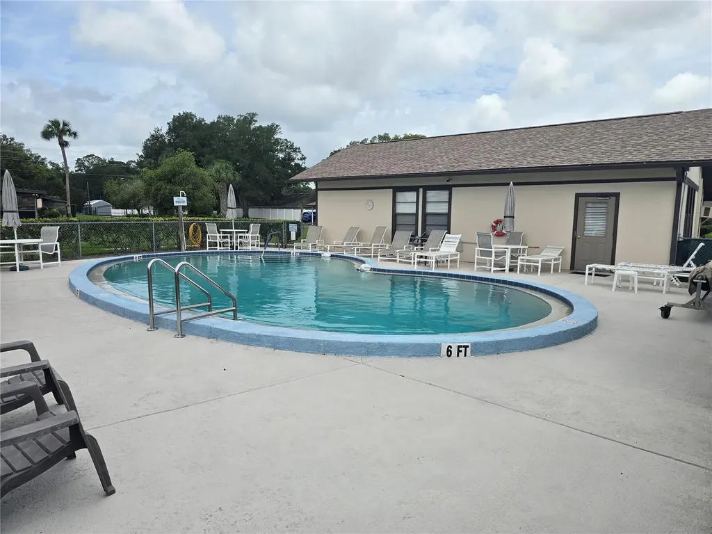 4632 Blossom Boulevard Zephyrhills FL 33542