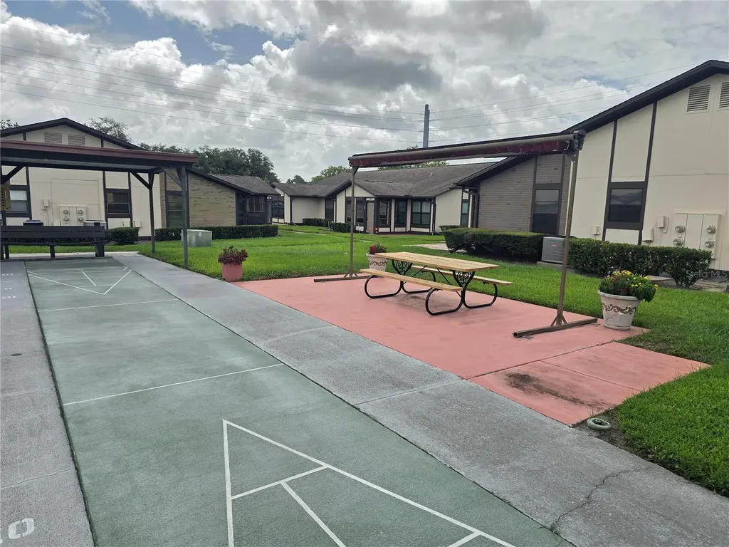 4632 Blossom Boulevard Zephyrhills FL 33542