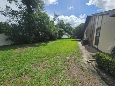 4632 Blossom Boulevard Zephyrhills FL 33542