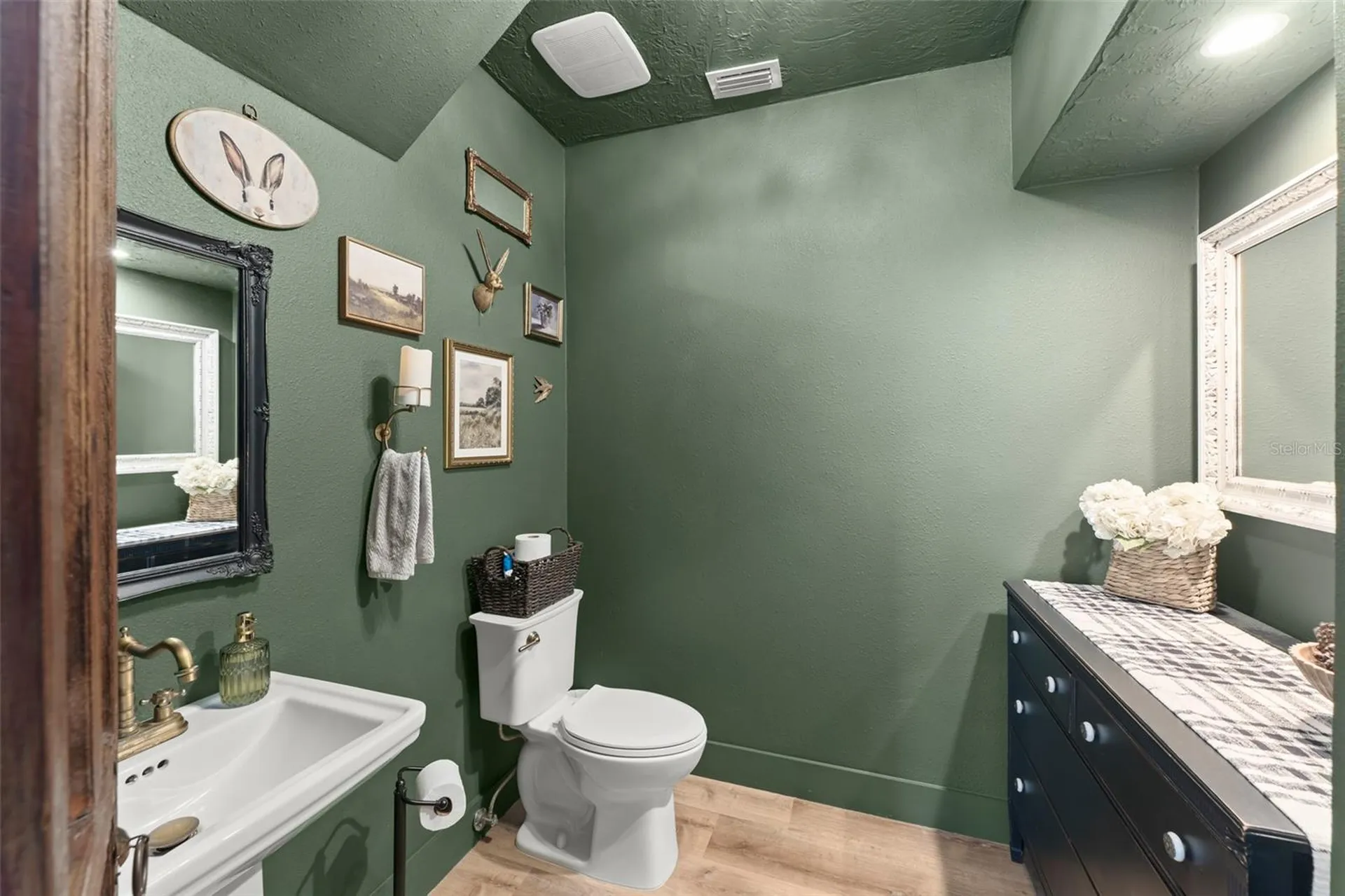 9720 Covent Garden Drive Orlando FL 32827