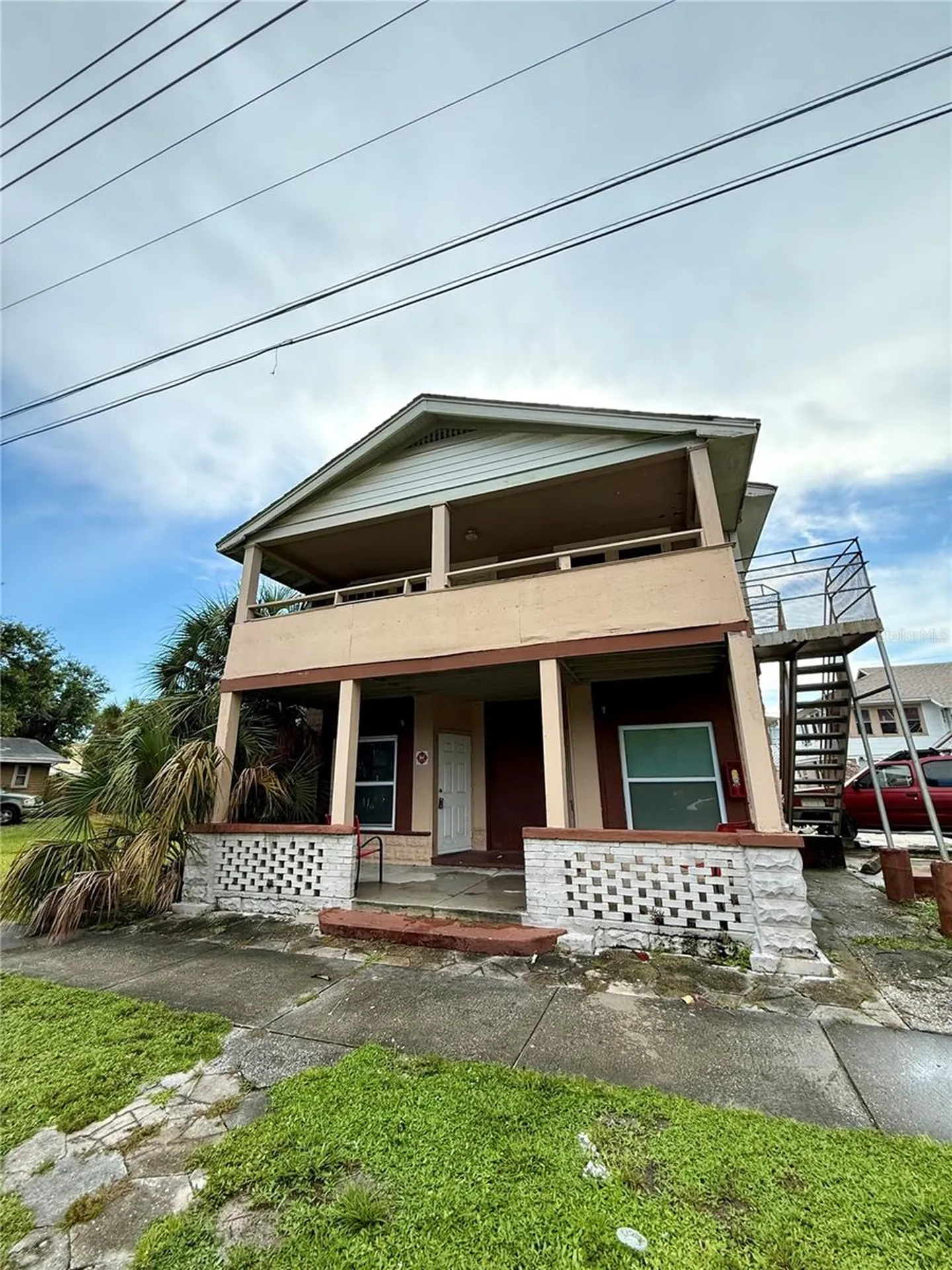 610 14th Street N St Petersburg FL 33705