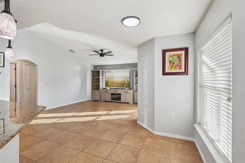 402 Ohio Way Kissimmee FL 34759