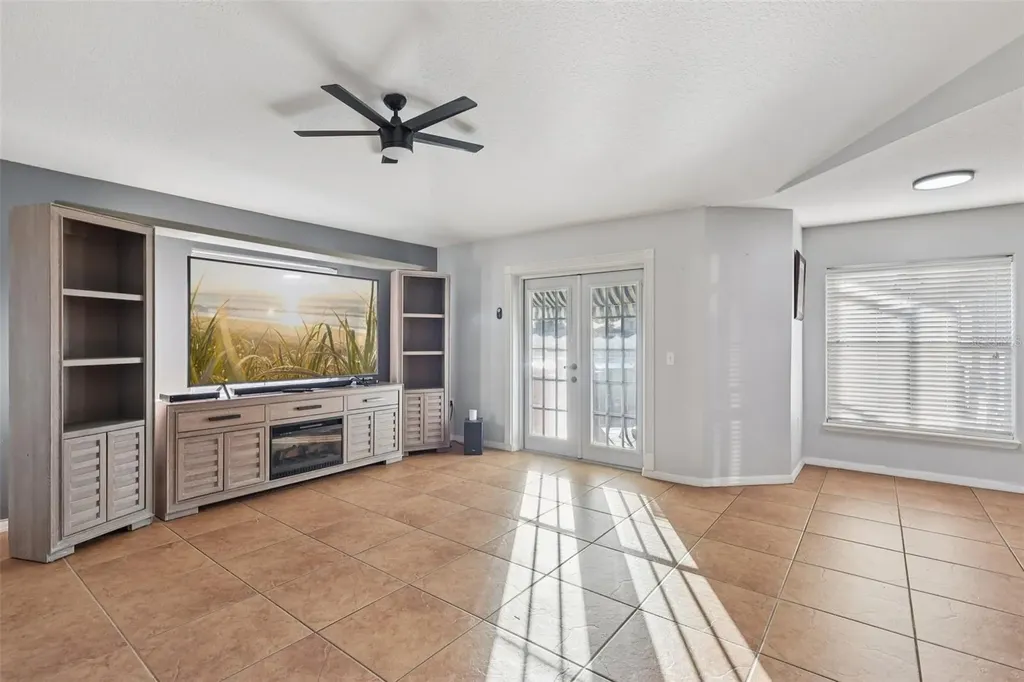 402 Ohio Way Kissimmee FL 34759