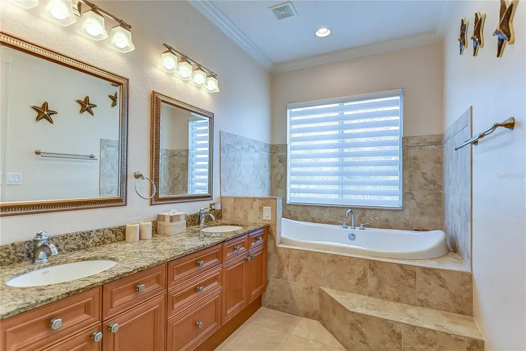 4907 Bayshore Boulevard Tampa FL 33611