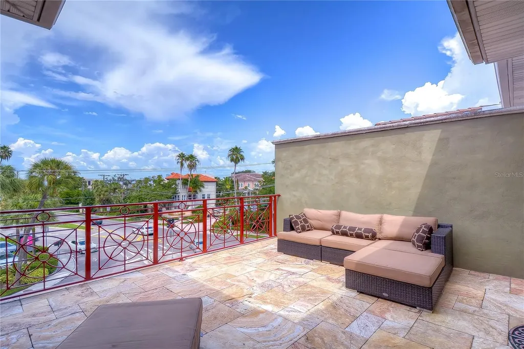 4907 Bayshore Boulevard Tampa FL 33611