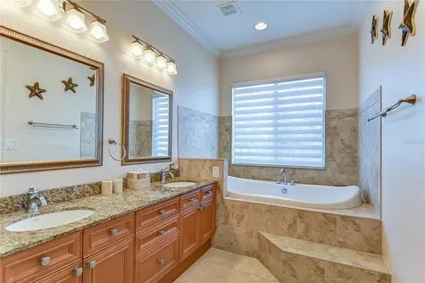 4907 Bayshore Boulevard Tampa FL 33611