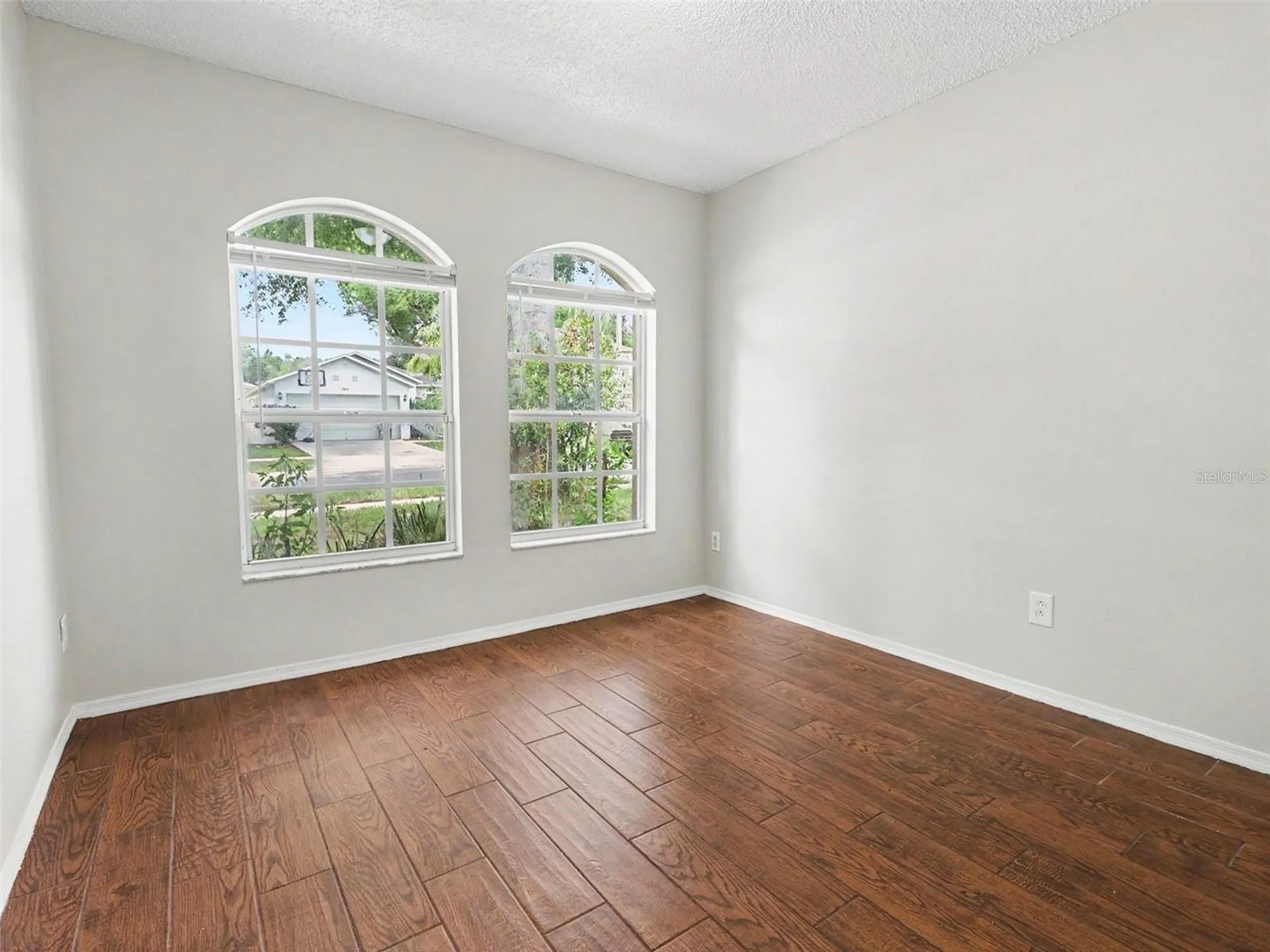 9823 Morris Glen Way Tampa FL 33637