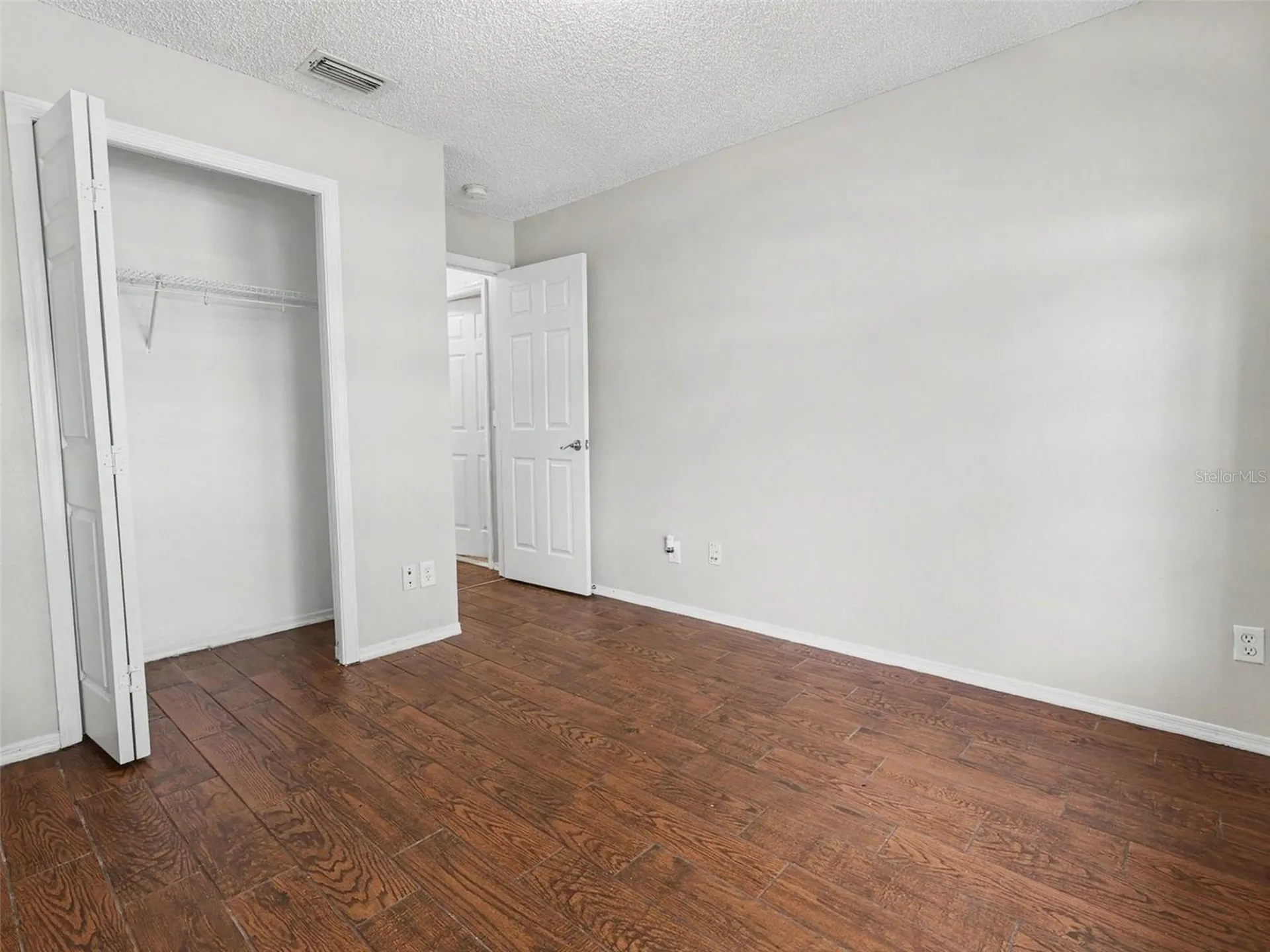 9823 Morris Glen Way Tampa FL 33637
