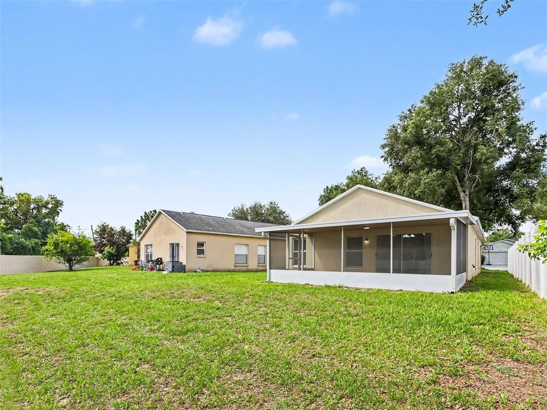 9823 Morris Glen Way Tampa FL 33637