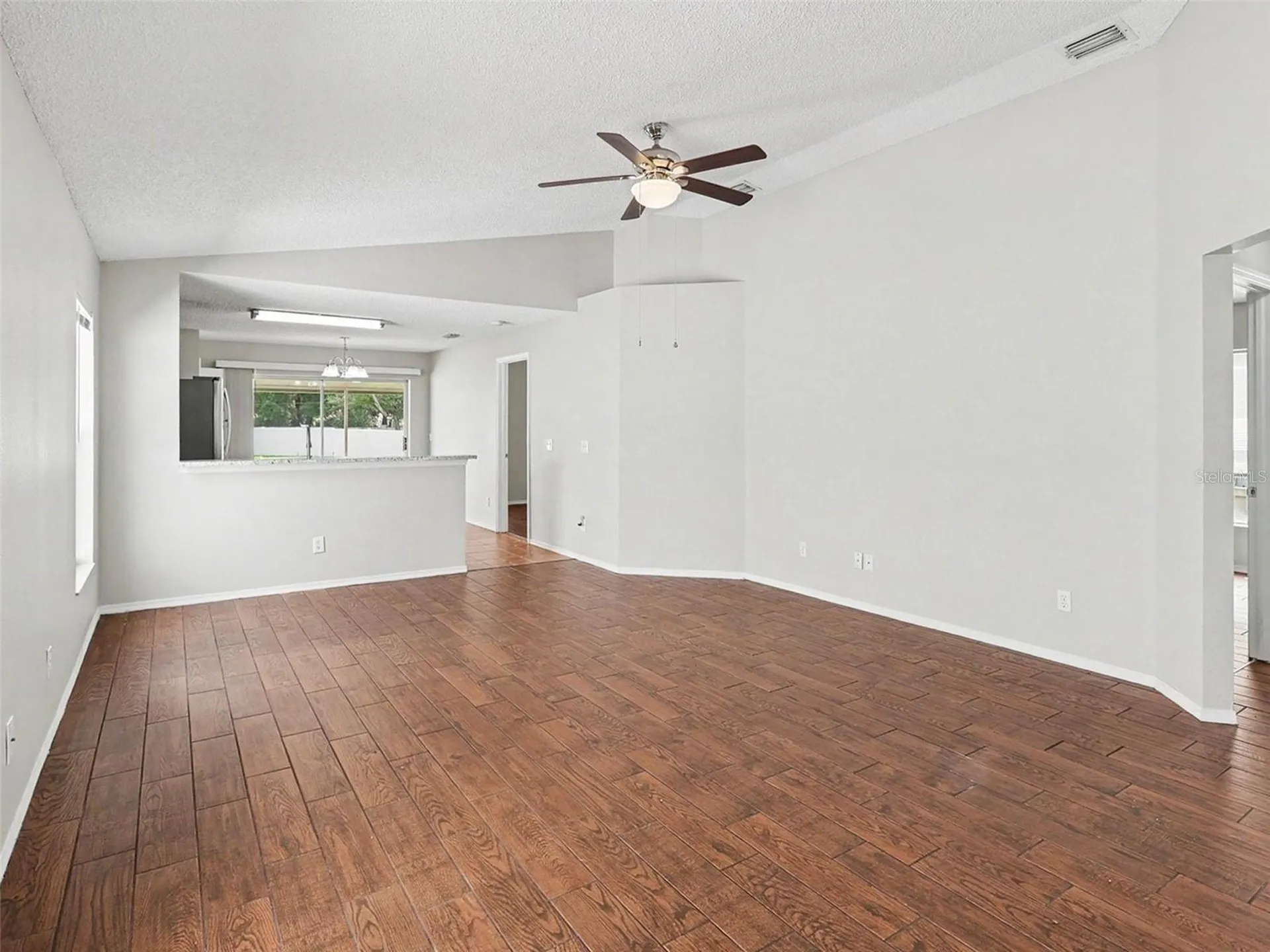 9823 Morris Glen Way Tampa FL 33637