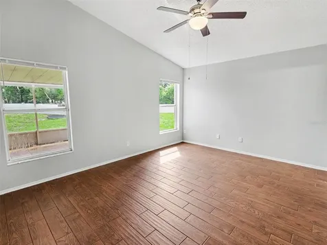 9823 Morris Glen Way Tampa FL 33637