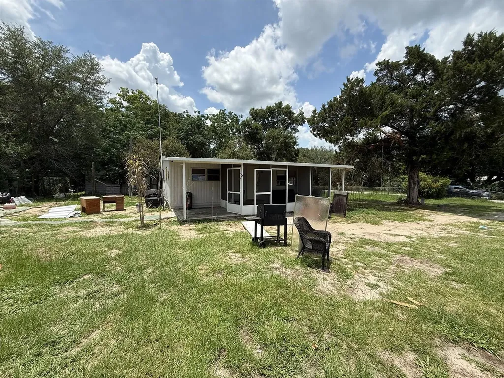 10360 SE 131st Lane Ocklawaha FL 32179