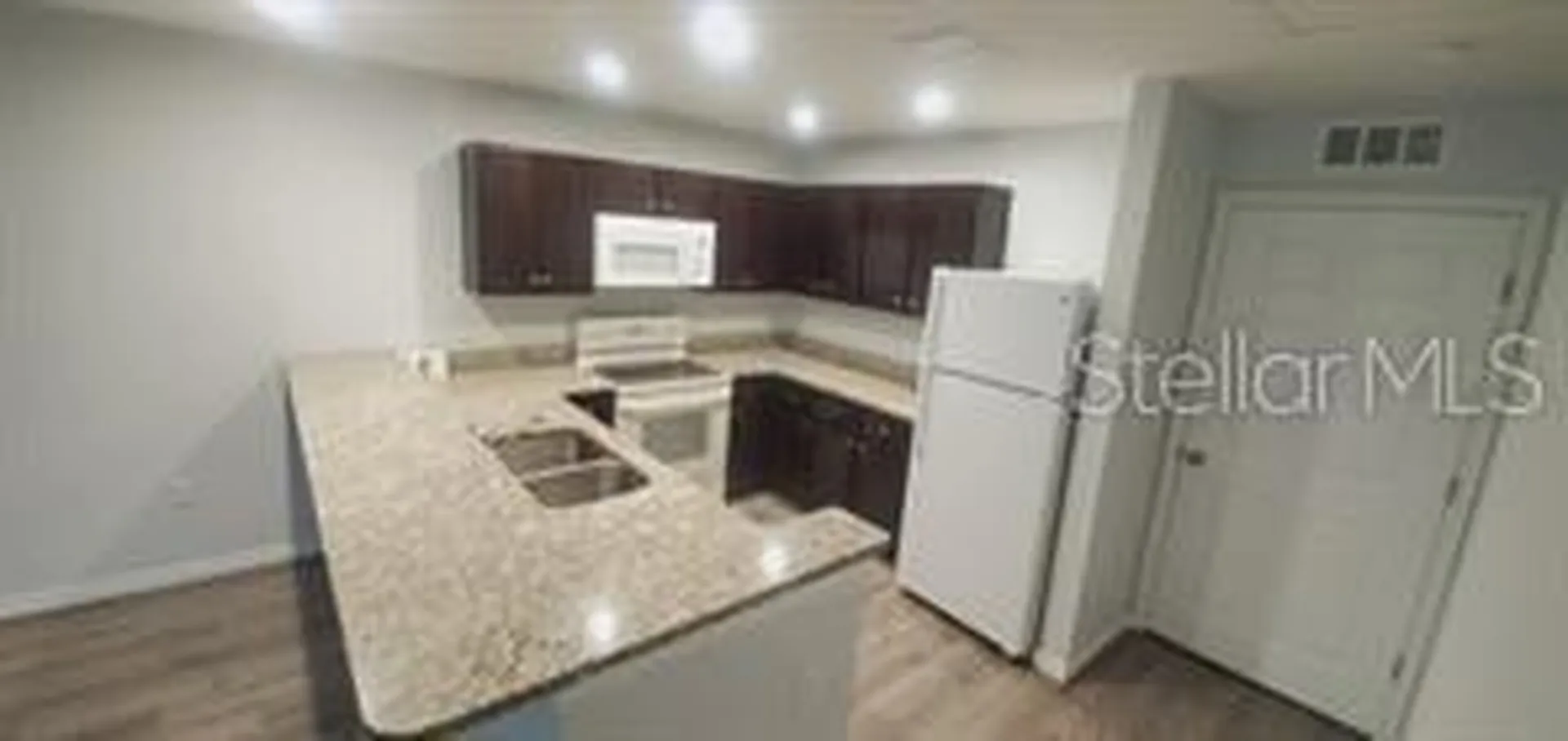 284 Gardner Lane Kissimmee FL 34743
