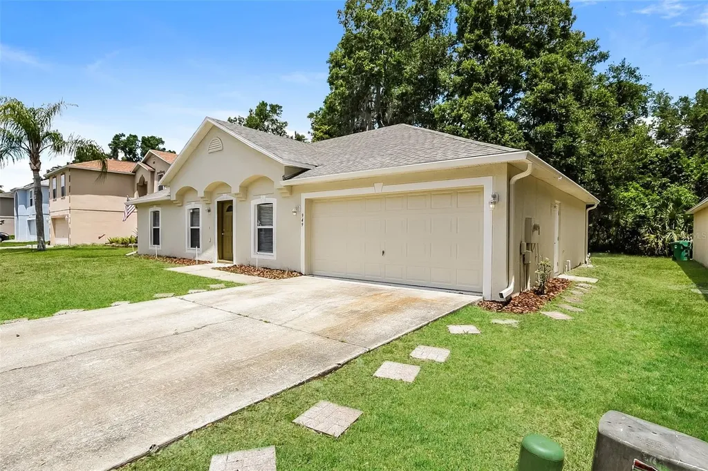 949 Cascades Park Trail Deland FL 32720