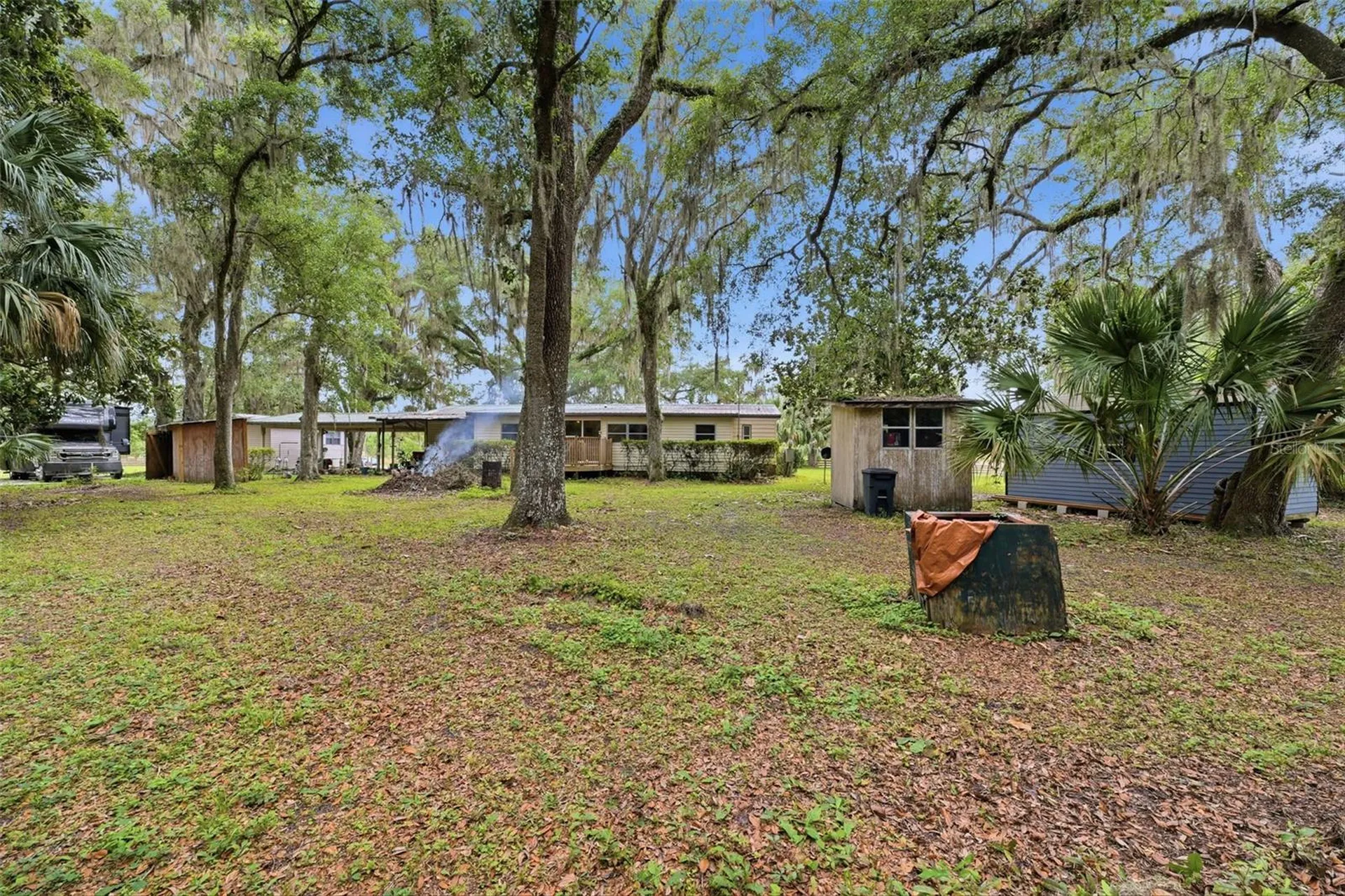 7663 Cr 247 Lake Panasoffkee FL 33538