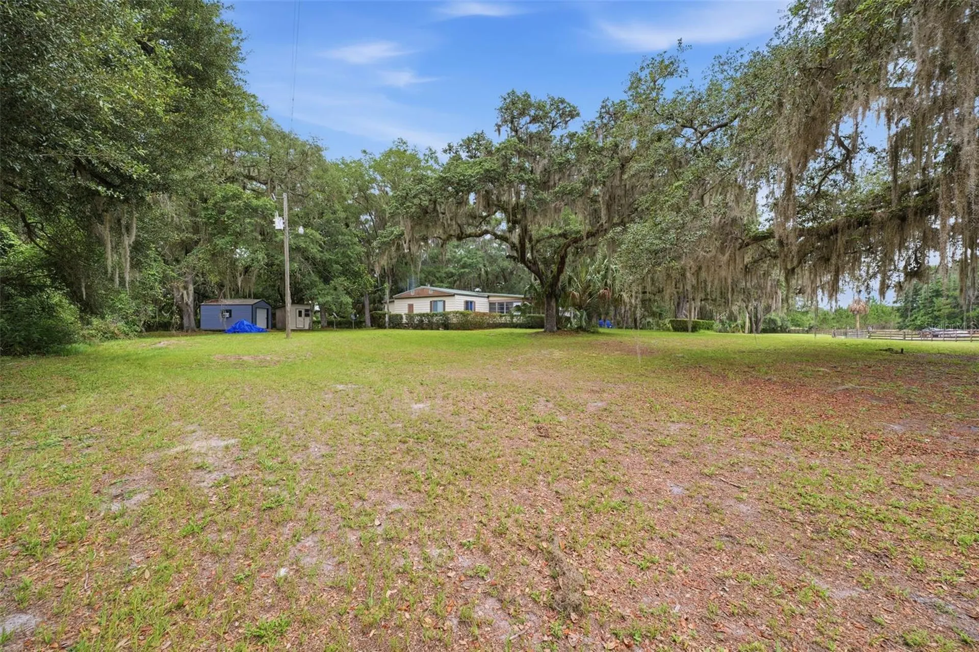 7663 Cr 247 Lake Panasoffkee FL 33538
