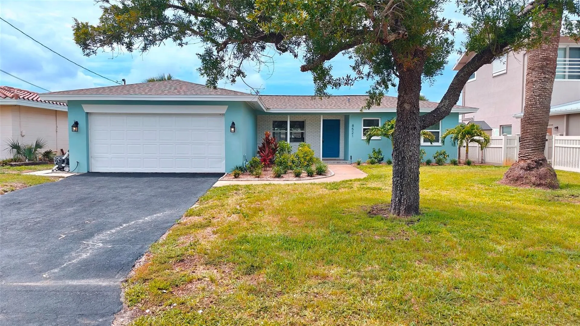 8521 42nd Avenue N St Petersburg FL 33709