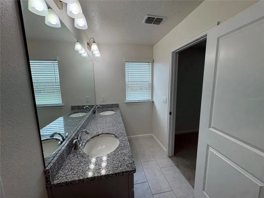 5553 Pleasantview Court Bradenton FL 34211