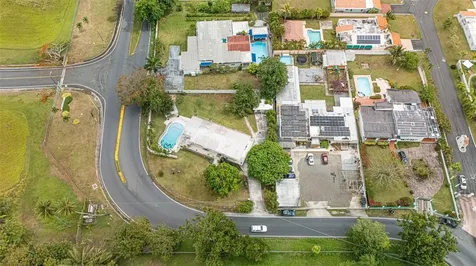 Carr. 686 Km 1.5 Bo. Tierras Nuevas Salientes Manati PR 00674