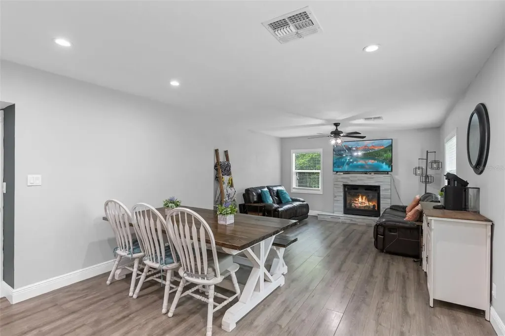 580 Lakeview Avenue Orange City FL 32763