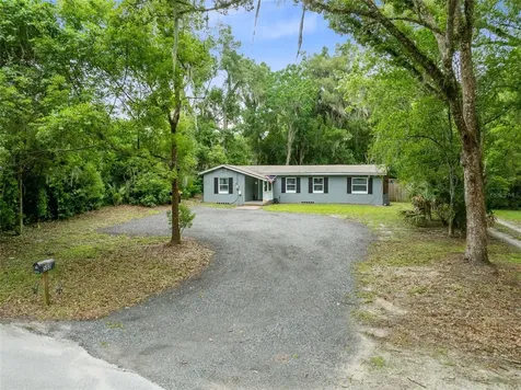 580 Lakeview Avenue Orange City FL 32763