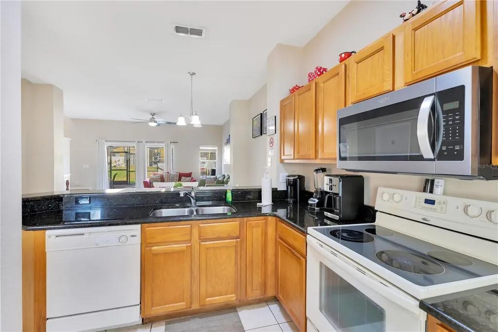 8553 Bay Lilly Loop Kissimmee FL 34747