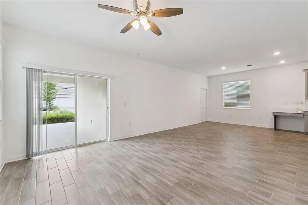 12018 Language Way Orlando FL 32832