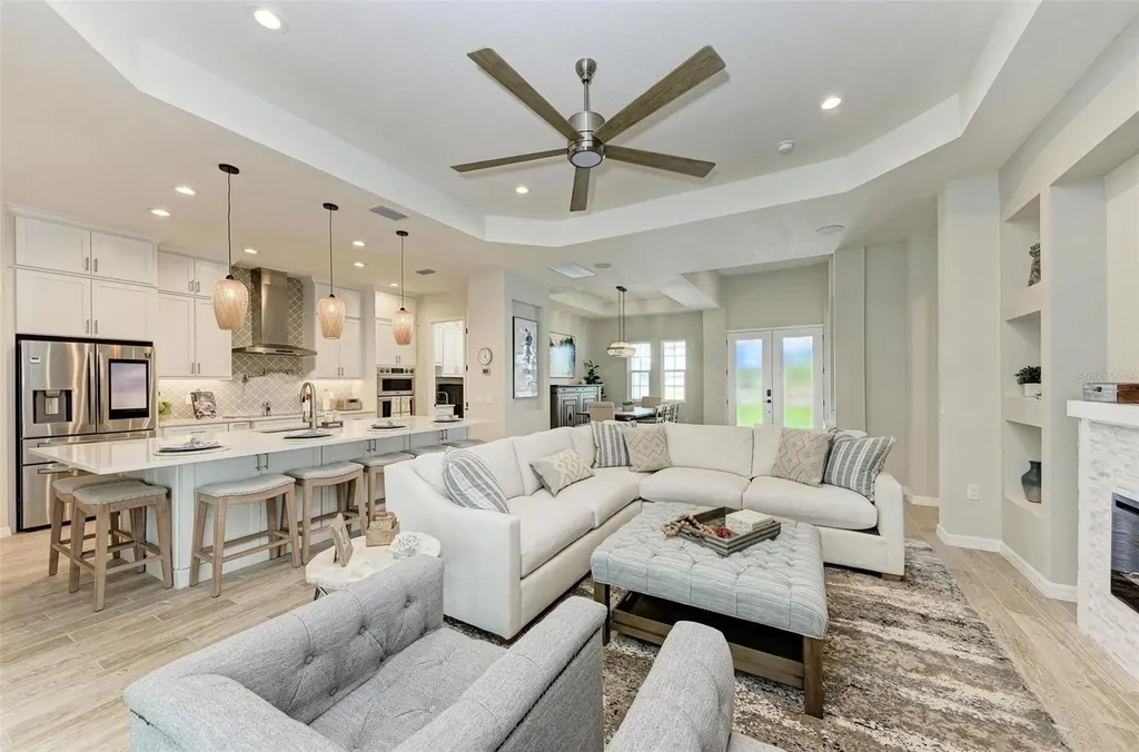 8211 37th Avenue Circle W Bradenton FL 34209