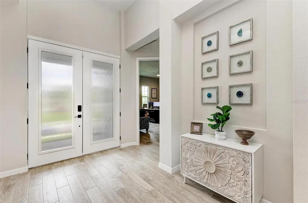 8211 37th Avenue Circle W Bradenton FL 34209