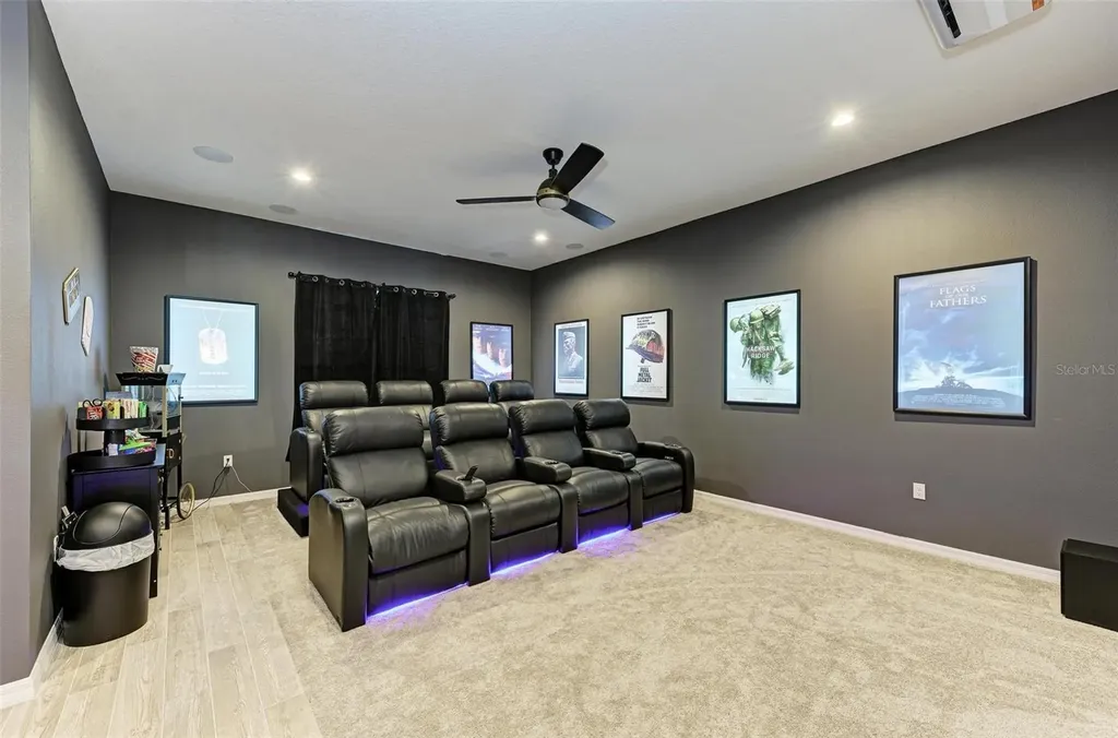 8211 37th Avenue Circle W Bradenton FL 34209