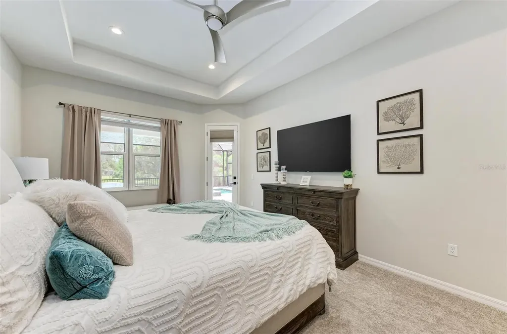 8211 37th Avenue Circle W Bradenton FL 34209