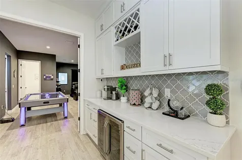 8211 37th Avenue Circle W Bradenton FL 34209