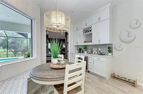 8211 37th Avenue Circle W Bradenton FL 34209