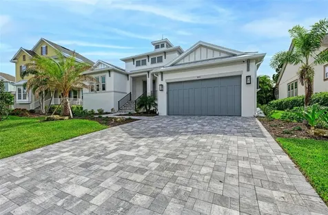 8211 37th Avenue Circle W Bradenton FL 34209
