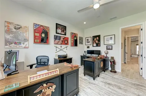 8211 37th Avenue Circle W Bradenton FL 34209