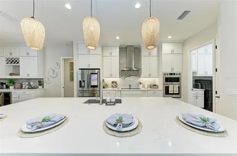 8211 37th Avenue Circle W Bradenton FL 34209