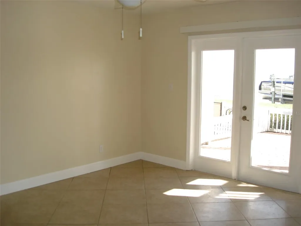 5248 Beach Drive SE St Petersburg FL 33705