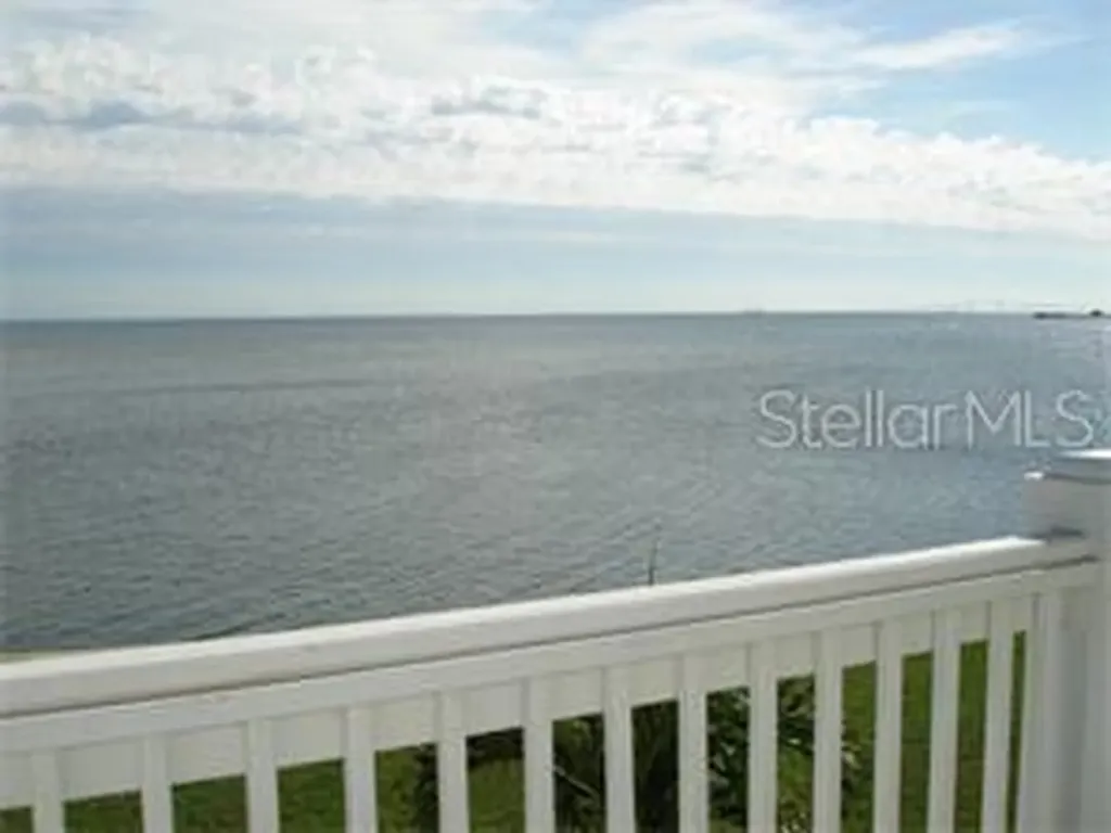 5248 Beach Drive SE St Petersburg FL 33705
