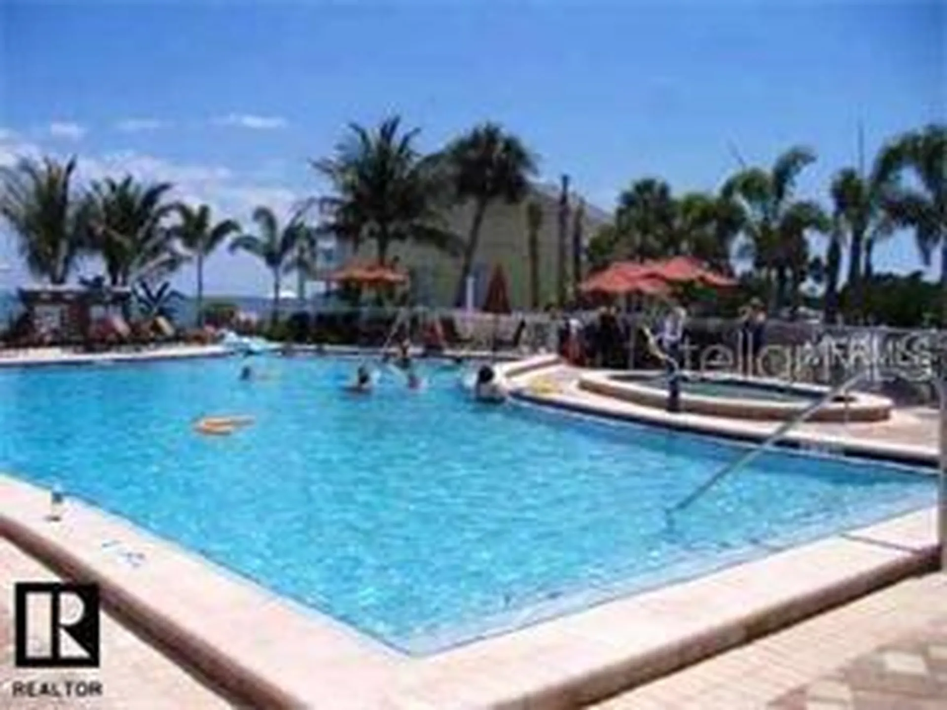 5248 Beach Drive SE St Petersburg FL 33705