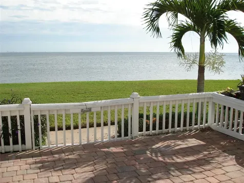 5248 Beach Drive SE St Petersburg FL 33705