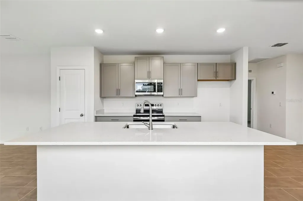 227 Hugo Drive Haines City FL 33844