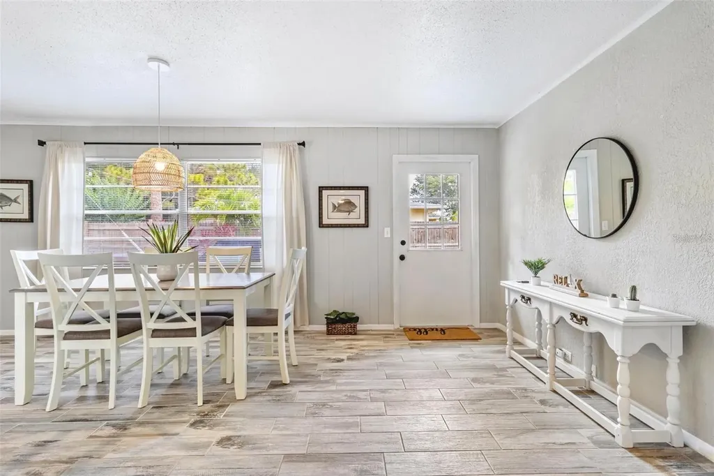 4904 19th Avenue W Bradenton FL 34209