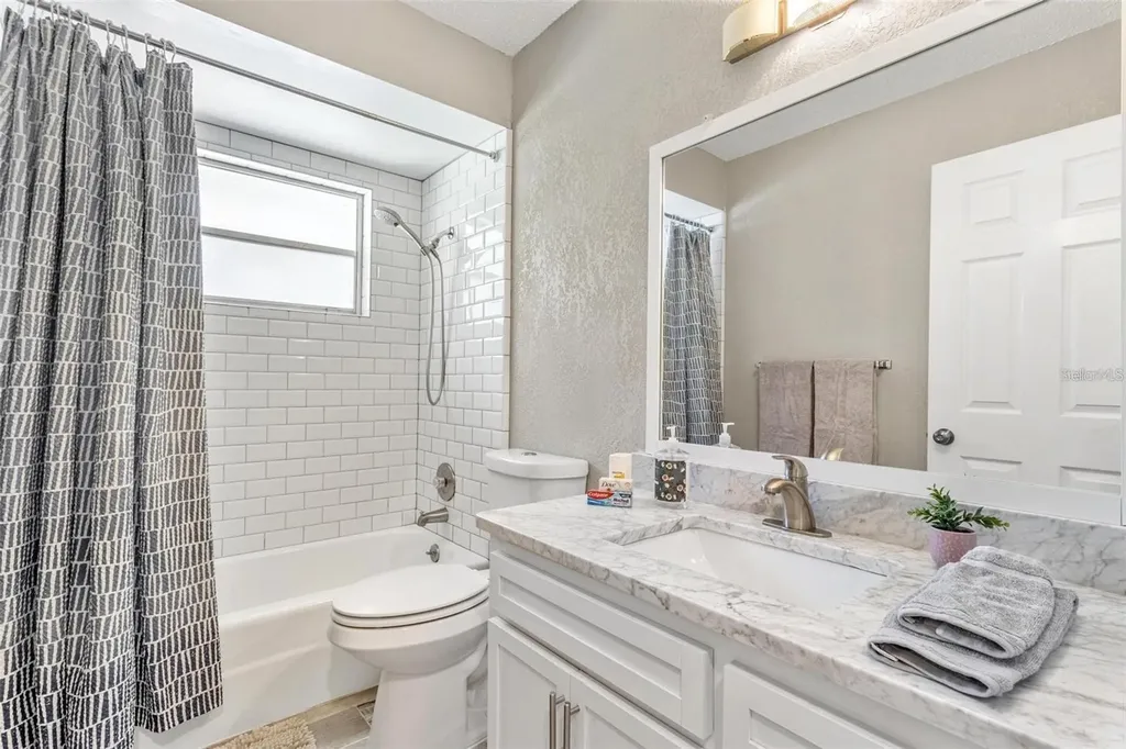 4904 19th Avenue W Bradenton FL 34209