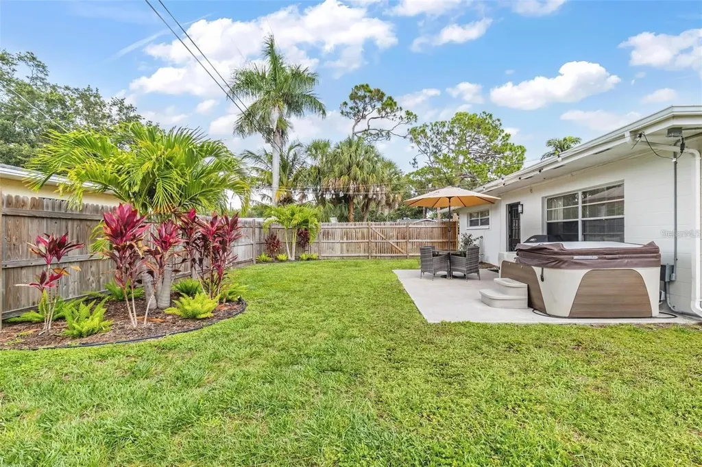 4904 19th Avenue W Bradenton FL 34209